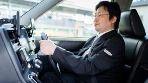 業務委託ドライバーの手取りはいくら？収入モデル・経費・注意点まで徹底解説