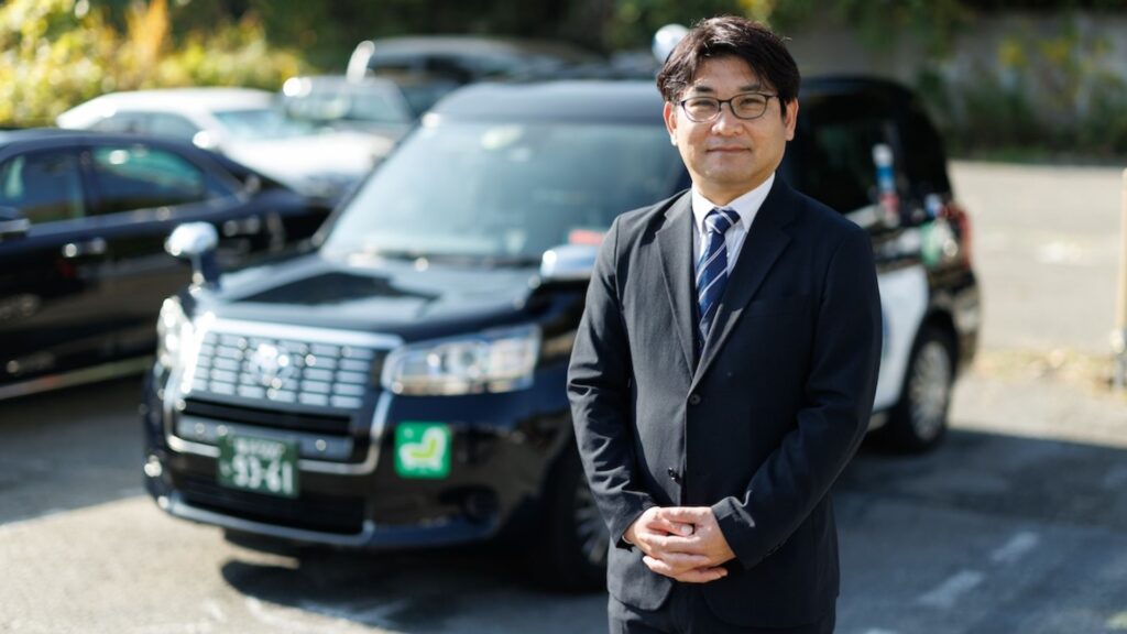 タクシー運転手に必要な視力条件とは？ 視力・深視力の基準を解説